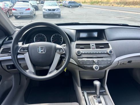 Used 2012 Honda Accord LX image 7