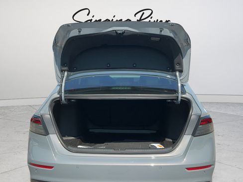 Used 2024 Honda Accord Touring image 25