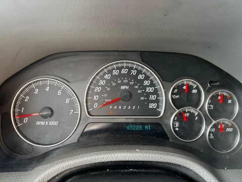 Used 2006 GMC Envoy SLT image 22