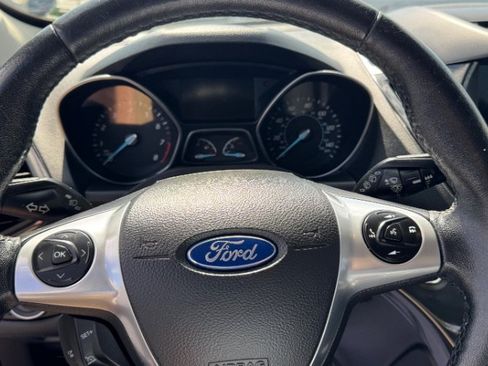 Used 2016 Ford Escape Titanium w/ Equipment Group 301A FWD image 18