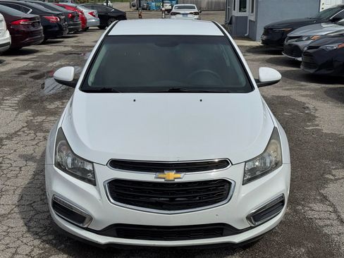 Used 2015 Chevrolet Cruze LT w/ Technology Package FWD image 8