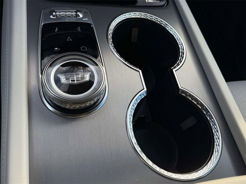 New 2026 Cadillac Vistiq Luxury image 16