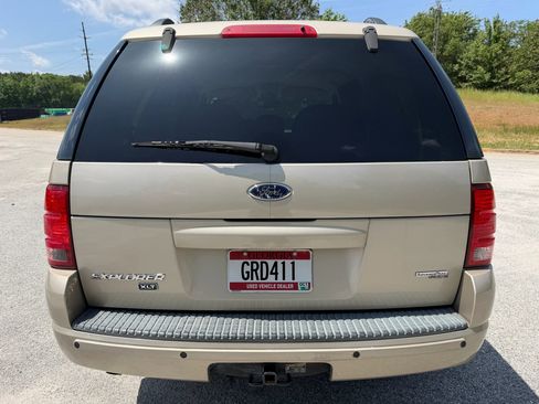 Used 2005 Ford Explorer Sport XLT RWD image 4