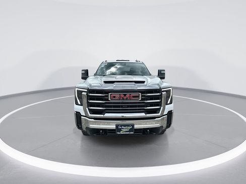 New 2026 GMC Sierra 3500 SLE w/ SLE Value Package AWD/4WD image 3