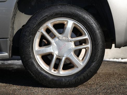 Used 2009 GMC Envoy Denali w/ Sun And 6-Disc Cd Package image 14