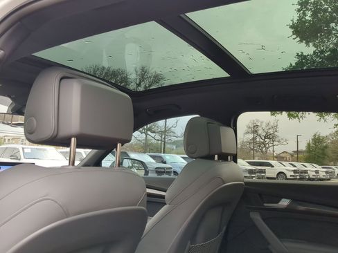 Used 2023 Audi SQ5 Premium Plus w/ Premium Plus Package image 21