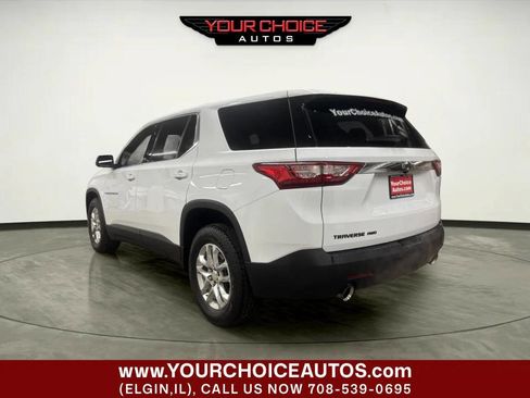Used 2021 Chevrolet Traverse LS image 3