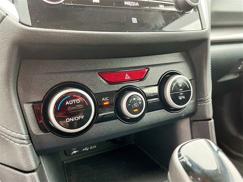 Used 2023 Subaru Impreza 2.0i Limited w/ Popular Package #2 image 16