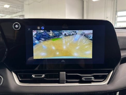 Used 2026 Chevrolet Equinox LT FWD image 26