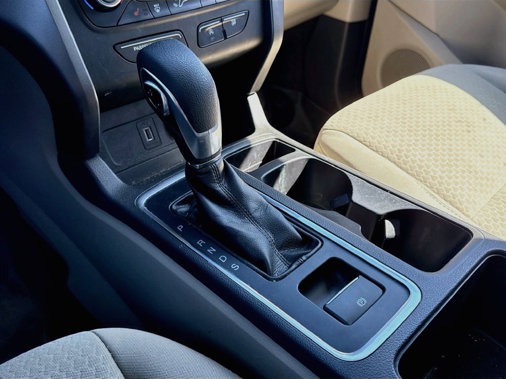 Used 2018 Ford Escape SE FWD image 26