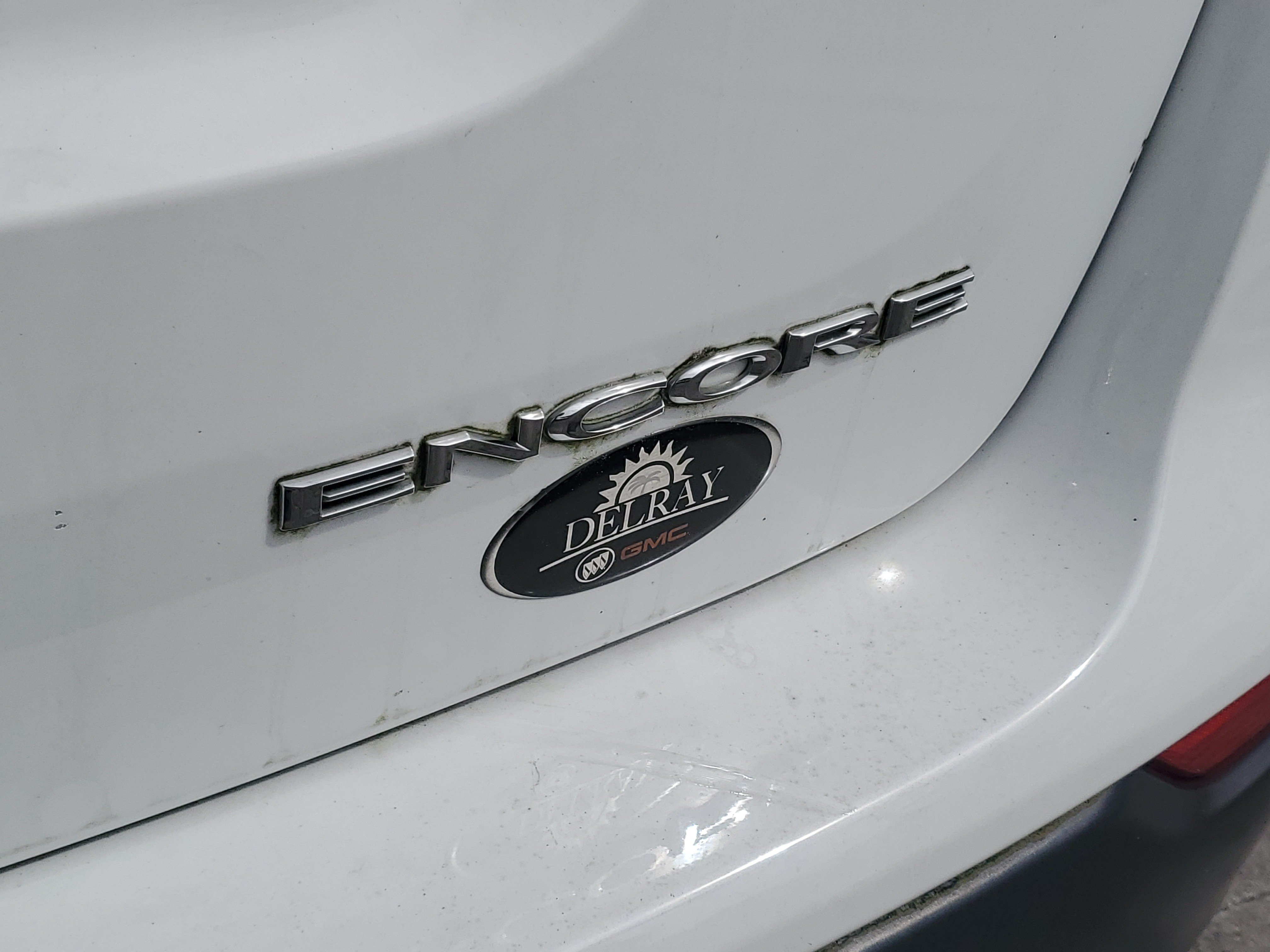 Used 2019 Buick Encore Sport Touring w/ Safety Package FWD image 8