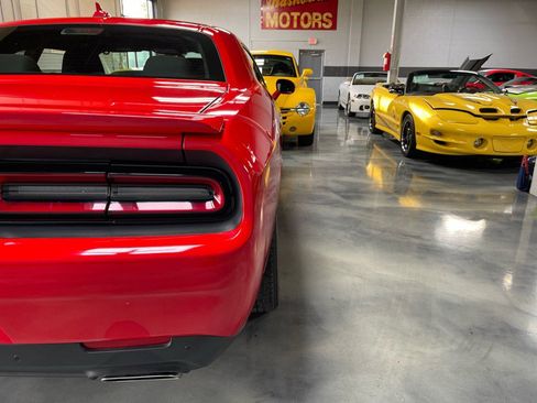 Used 2015 Dodge Challenger R/T w/ Quick Order Package 28B R/T image 12