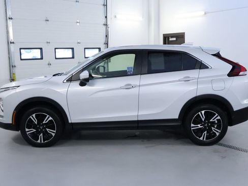 Used 2024 Mitsubishi Eclipse Cross SE image 4