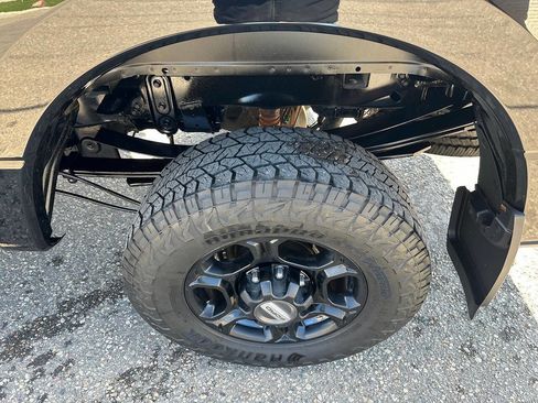 Used 2017 Ford F250 XLT w/ XLT Value Package AWD/4WD image 12