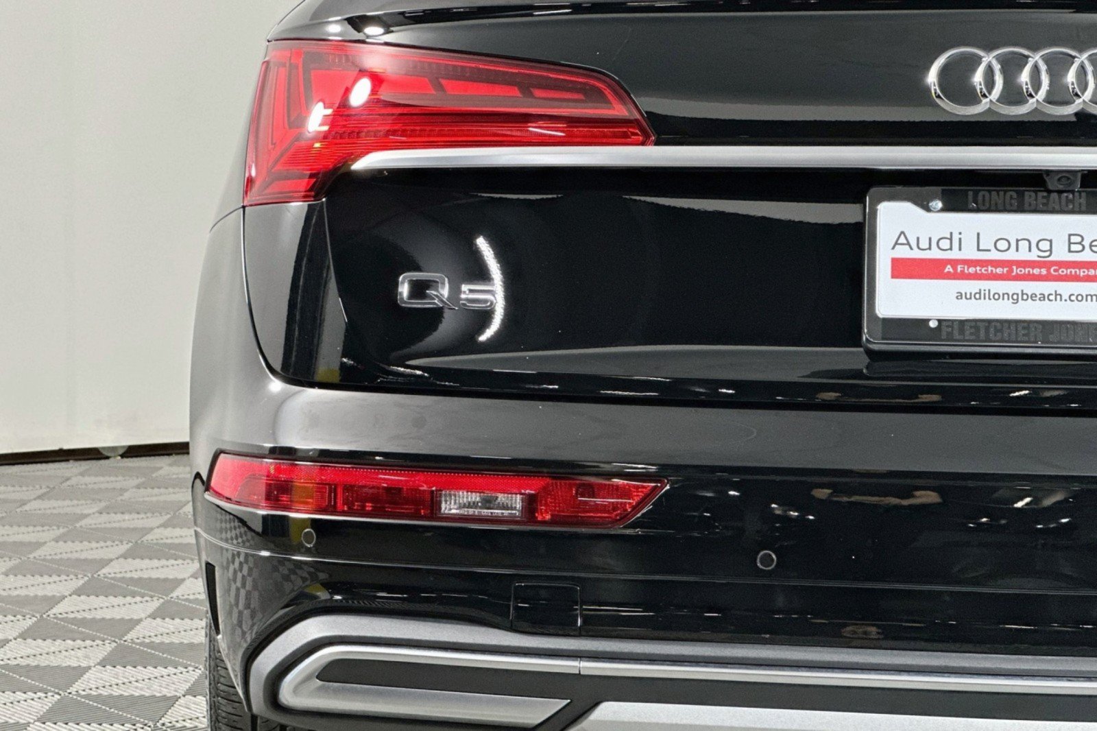Used 2023 Audi Q5 2.0T Premium w/ Convenience Package AWD/4WD image 17