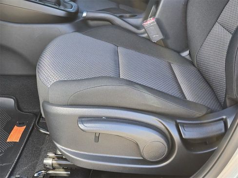 New 2025 Kia Soul LX image 17