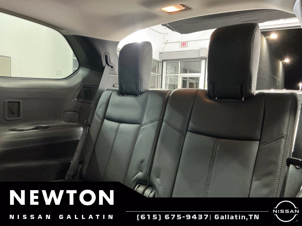 Used 2020 Nissan Pathfinder Platinum AWD/4WD image 27