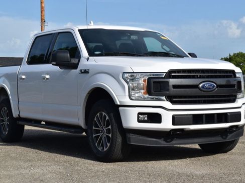 Used 2018 Ford F150 XLT w/ Equipment Group 302A Luxury AWD/4WD image 3