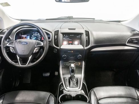 Used 2018 Ford Edge SEL w/ Equipment Group 201A AWD/4WD image 25