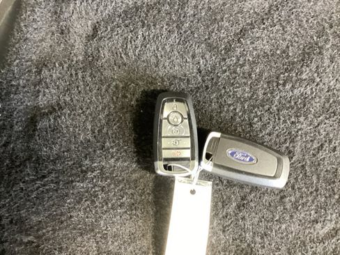 Used 2024 Ford Edge SEL w/ Convenience Package AWD/4WD image 30