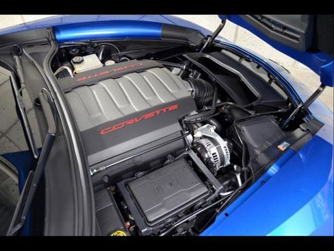 Used 2016 Chevrolet Corvette Stingray Coupe w/ Carbon Flash Badge Package RWD image 22