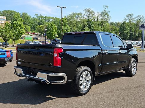 Used 2023 Chevrolet Silverado 1500 LTZ w/ LTZ Premium Package AWD/4WD image 6