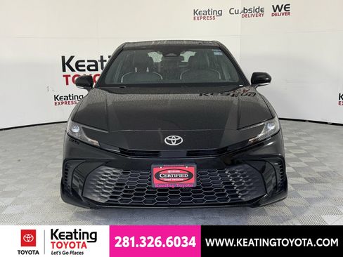 Certified 2025 Toyota Camry SE FWD image 11
