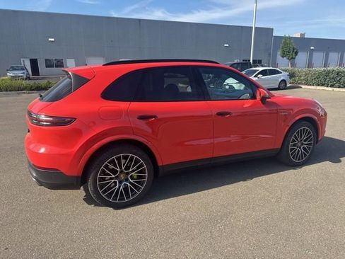 Used 2021 Porsche Cayenne E-Hybrid AWD/4WD image 8