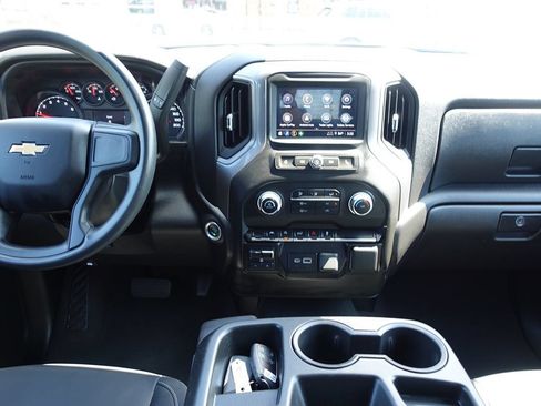 Used 2024 Chevrolet Silverado 1500 Custom AWD/4WD image 38