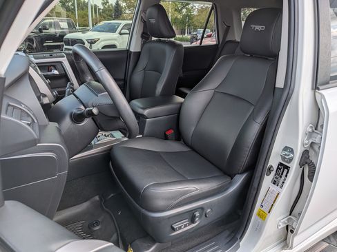 Used 2022 Toyota 4Runner TRD Sport w/ Technology Package AWD/4WD image 14