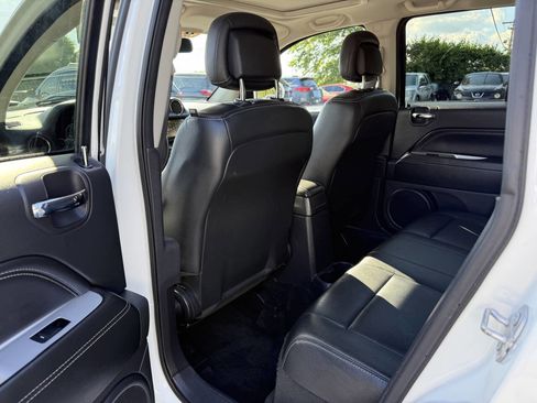 Used 2017 Jeep Compass High Altitude AWD/4WD image 10