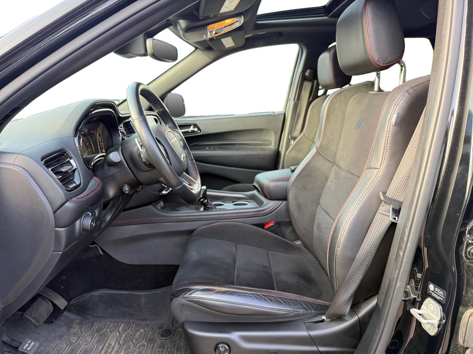 Used 2023 Dodge Durango R/T w/ Tow 'N Go Package AWD/4WD image 9
