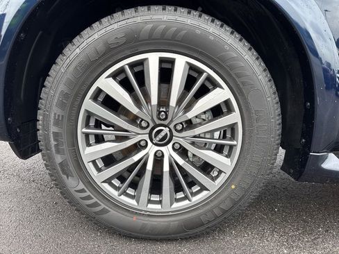 Used 2021 Nissan Armada SL w/ Captain's Chairs Package RWD image 16