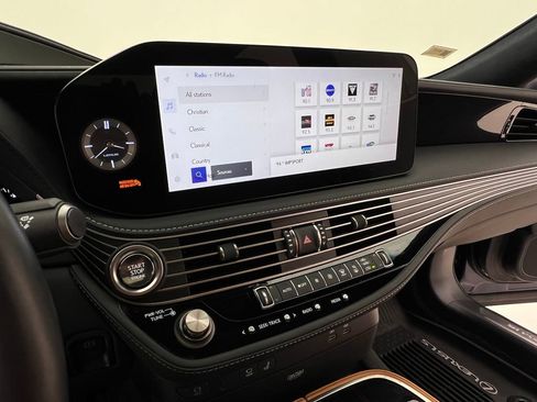 Used 2023 Lexus LS 500 AWD w/ Luxury Package image 29