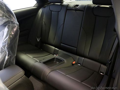 Used 2025 BMW 230i xDrive 230i xDrive w/ Premium Package image 21