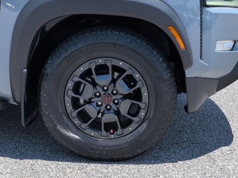 Used 2023 Nissan Frontier Pro-X w/ Pro-X Premium Package RWD image 12