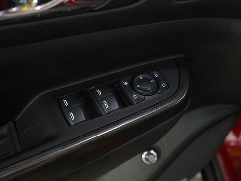 Used 2023 GMC Acadia SLT w/ Preferred Package AWD/4WD image 22