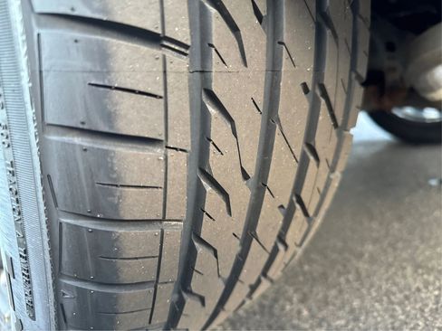 Used 2019 Ford Explorer XLT w/ Equipment Group 202A image 16