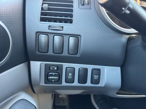 Used 2013 Toyota Tacoma 4x4 Access Cab image 25