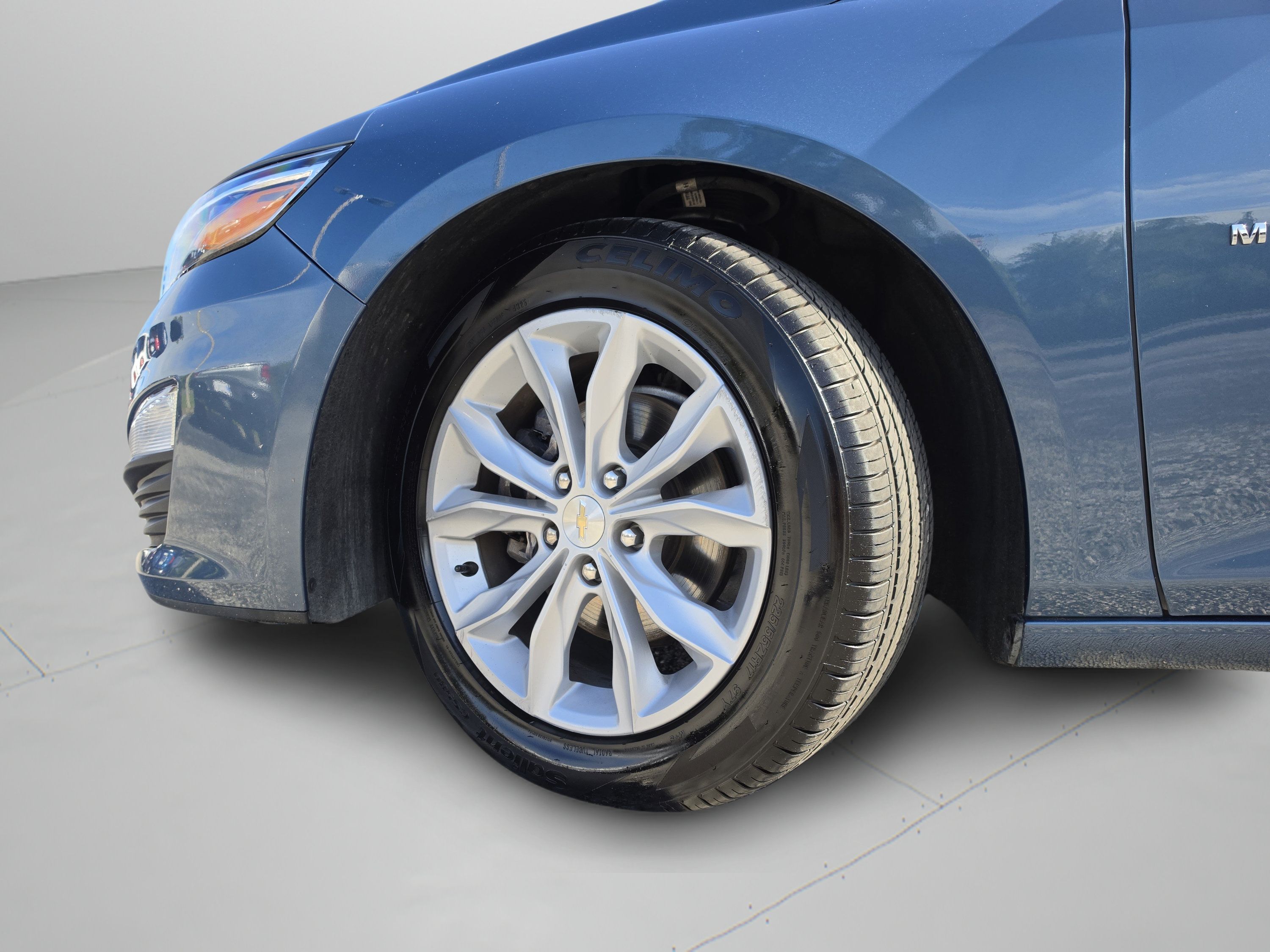 Used 2025 Chevrolet Malibu LT FWD image 37