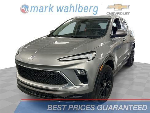 Used 2024 Buick Encore GX Sport Touring image 1