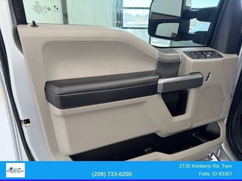 Used 2022 Ford F250 XLT w/ XLT Premium Package AWD/4WD image 9