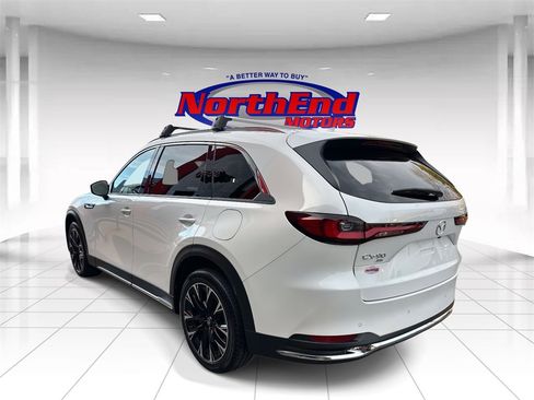 Used 2024 MAZDA CX-90 Plug-In Hybrid w/ Premium Pkg image 5