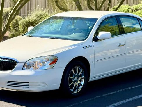 Used 2008 Buick Lucerne CXL w/ Driver Confidence Package FWD image 3