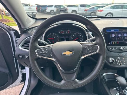 Used 2024 Chevrolet Malibu LT FWD image 13