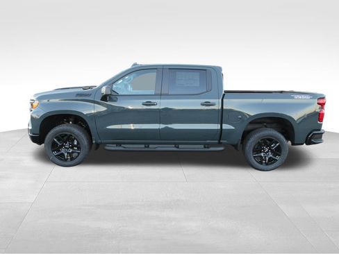 New 2026 Chevrolet Silverado 1500 Custom Trail Boss w/ LPO, Dark Essentials Package image 2