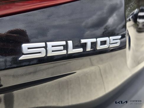 Certified 2023 Kia Seltos S w/ Navigation Package AWD/4WD image 15