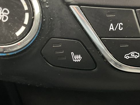 Used 2018 Chevrolet Cruze LT w/ Convenience Package image 20