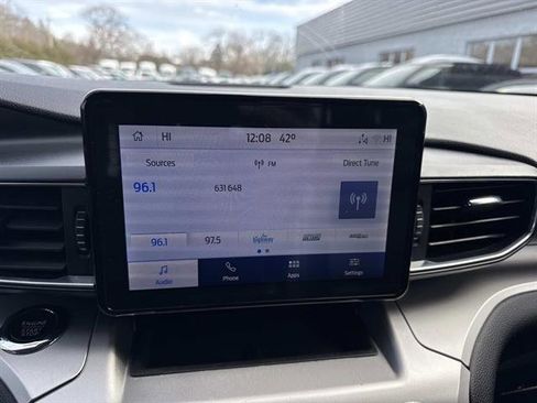 Used 2022 Ford Explorer XLT w/ Equipment Group 202A image 36