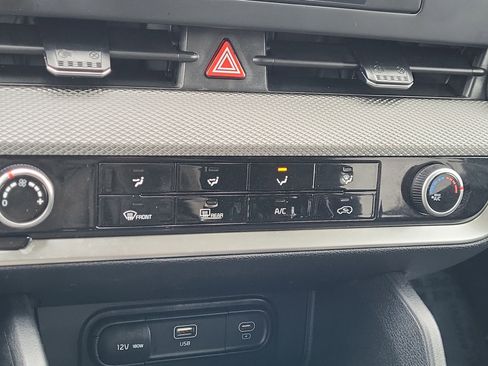 Used 2023 Kia Sportage LX image 27